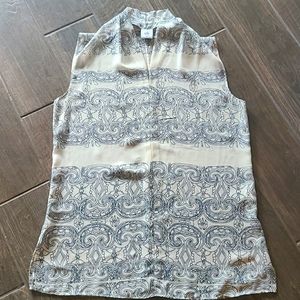 Cabi Sheer Scrollwork Sleeveless Tunic Style 3901 Size Medium Sleeveless